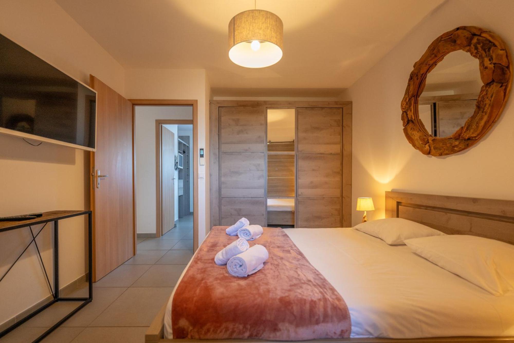 Residence Santa Giulia Park Порто-Веккьо Экстерьер фото